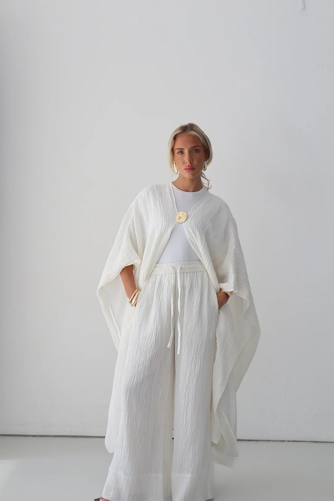 ILAYDA CAPE - PEARL - Image 6